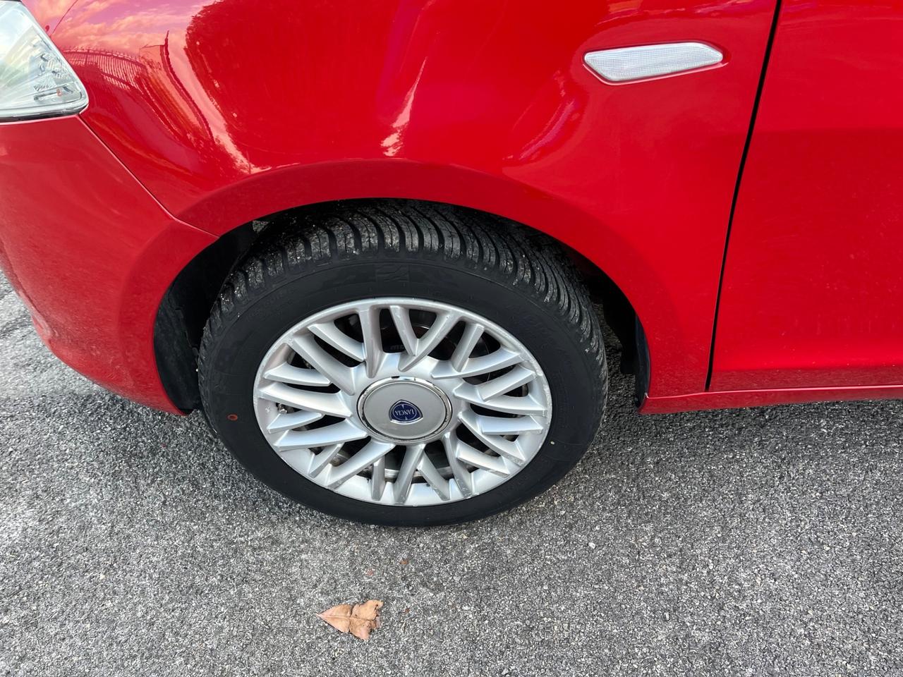 Lancia Ypsilon 1.2 69 CV 5 porte Gold-Km114000-