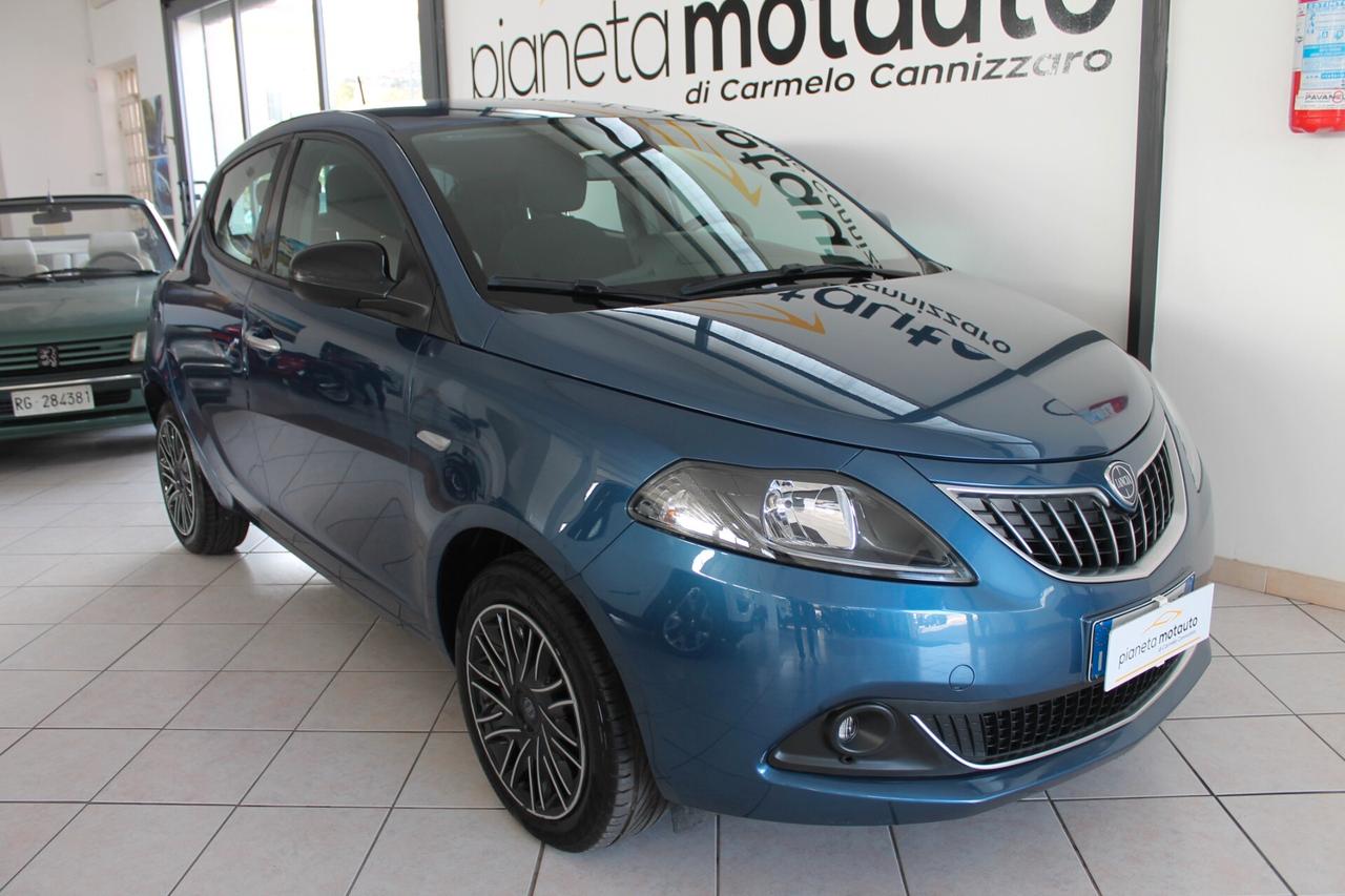 Lancia Ypsilon 1.0 FireFly 5 porte S&S Hybrid Ecochic A. Ferretti