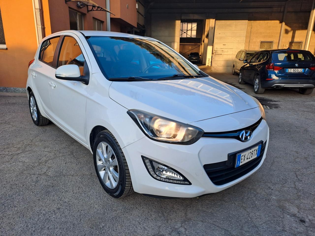 HYUNDAI i20 1.4 ** AUTOMATICA **