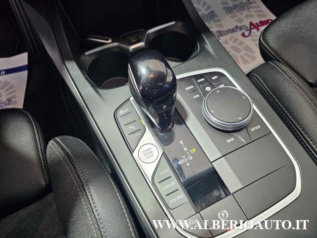 BMW 118 d 5p. Business Advantage