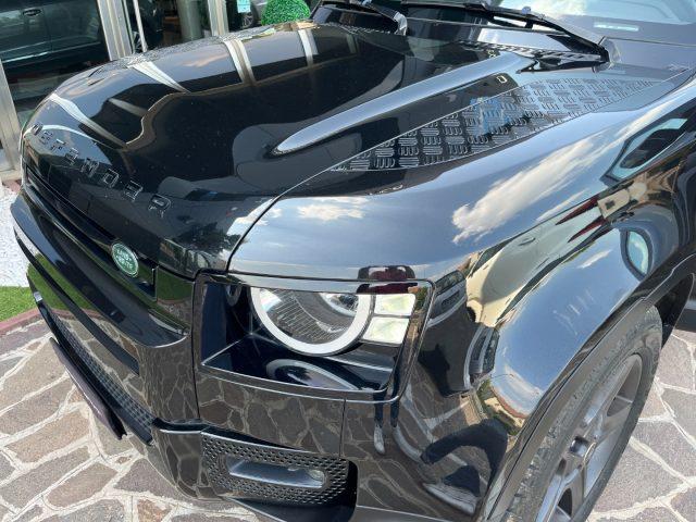 LAND ROVER Defender 110 3.0D I6 200CV AWD AUTO S TOTAL BLACK
