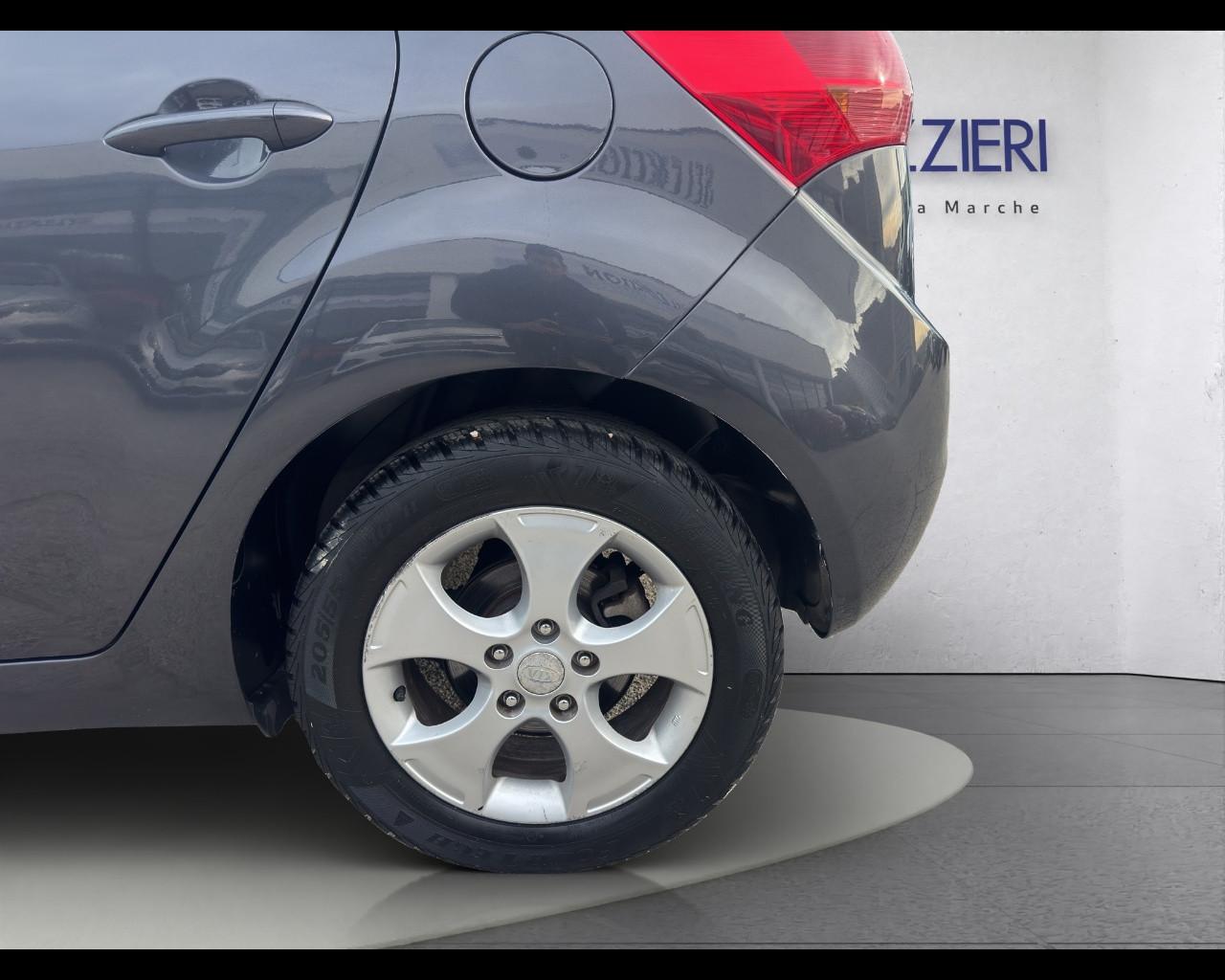 KIA Venga - Venga 1.4 CRDi 90CV WGT EX