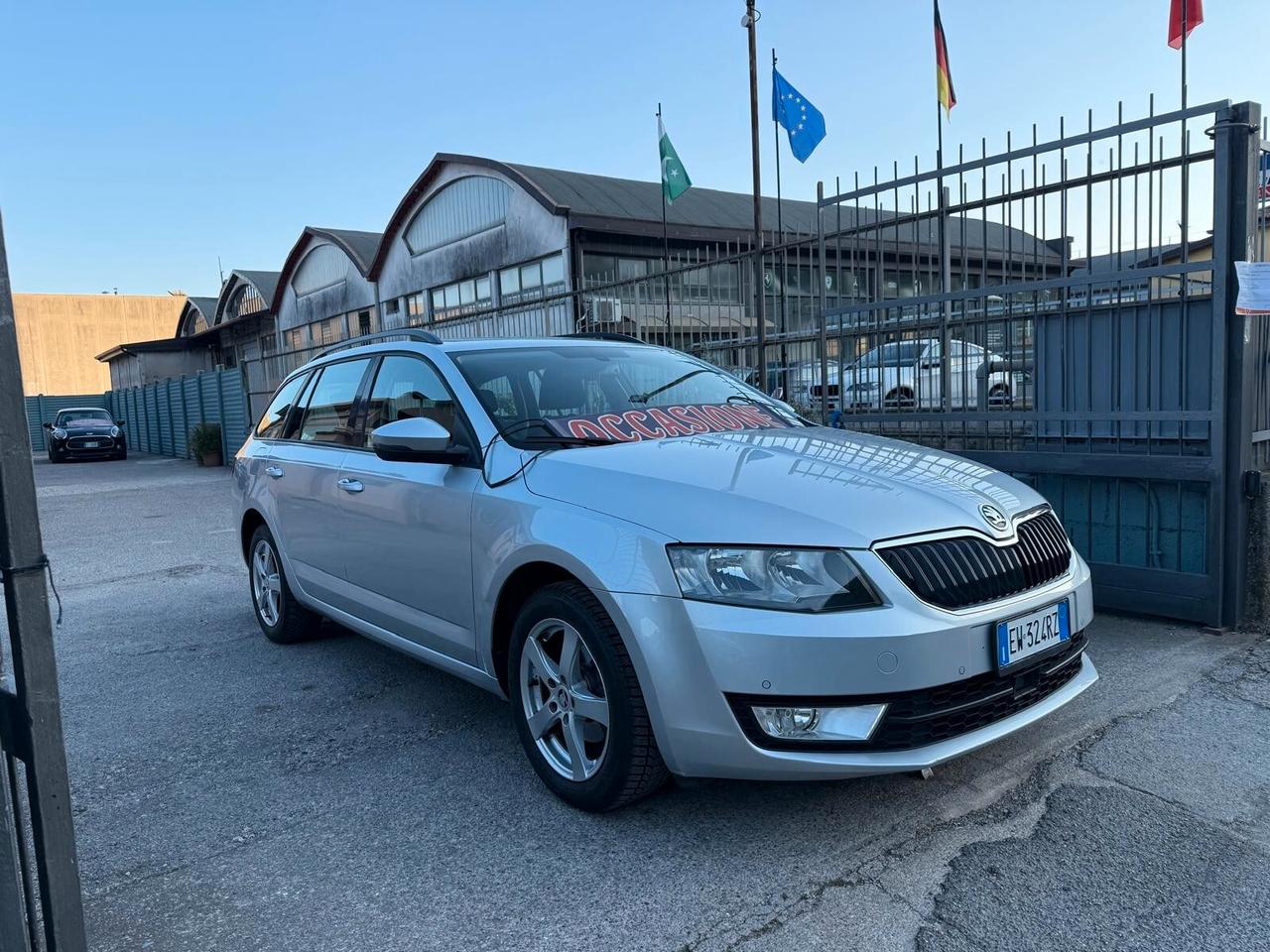 SKODA OCTAVIA 1.6 TDI DSG Wagon EXECUTIVE