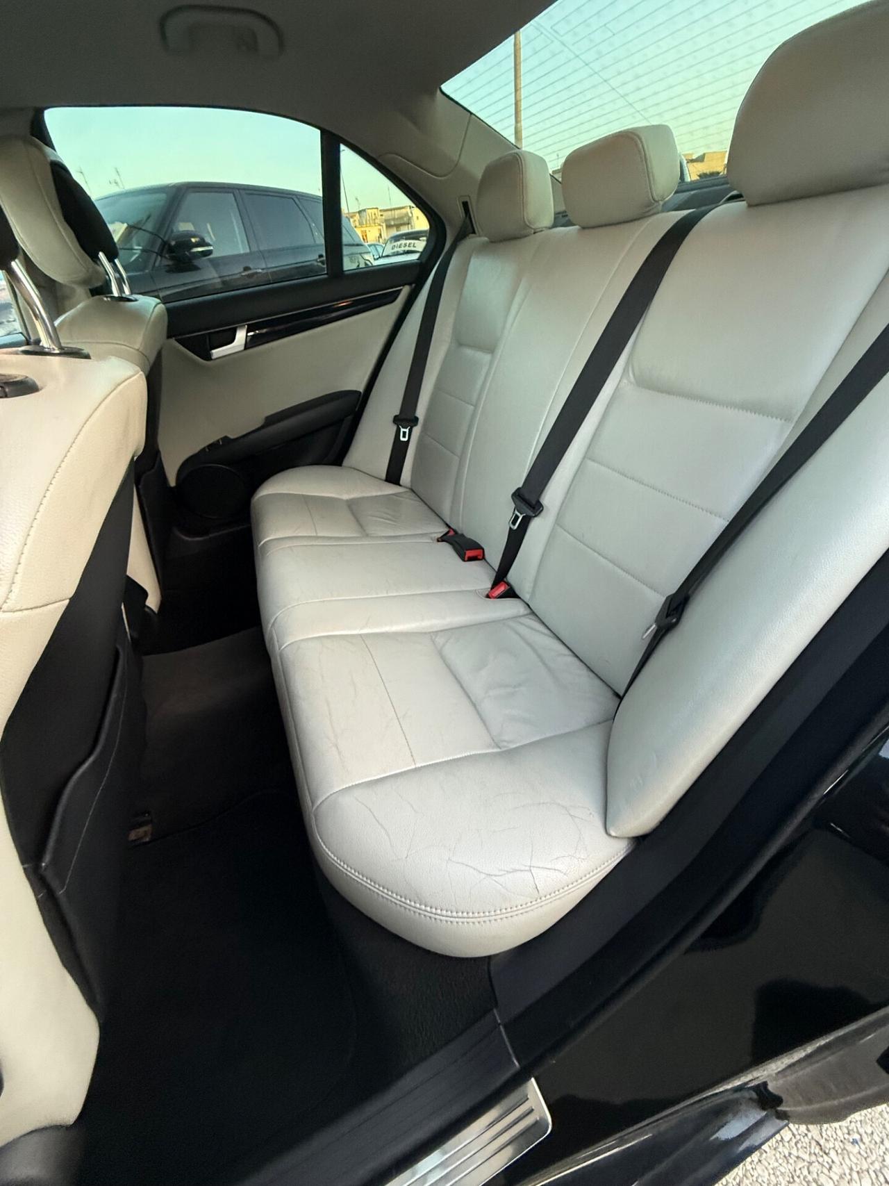 Mercedes-benz C 200 CDI BlueEFFICIENCY Avantgarde