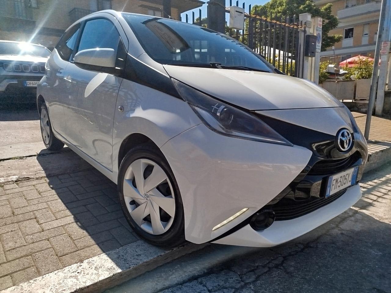 AYGO 1.0 AUTOMATICA* PREZZO VERO * UNIPRO- KM CERTI - GARANZIA 12 MESI