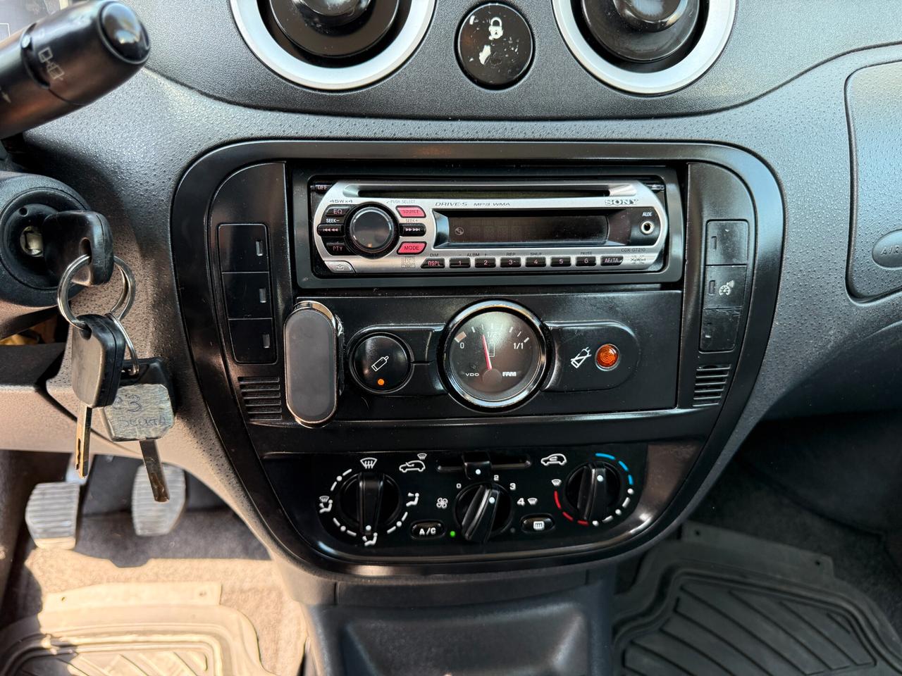 CITROEN C3 GNV ANNO 2009 1.4 BENZINA/METANO 73 CV