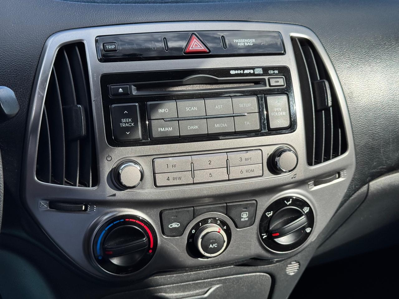 Hyundai i20 1.2 5p. Econext Sound Edition