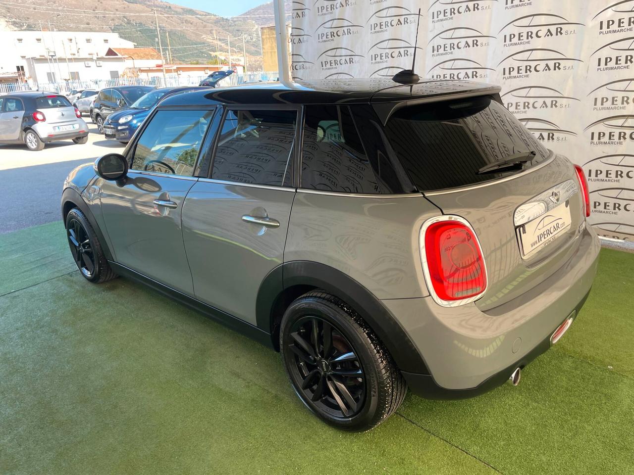 Mini 1.5 Cooper D Business cambio automatico