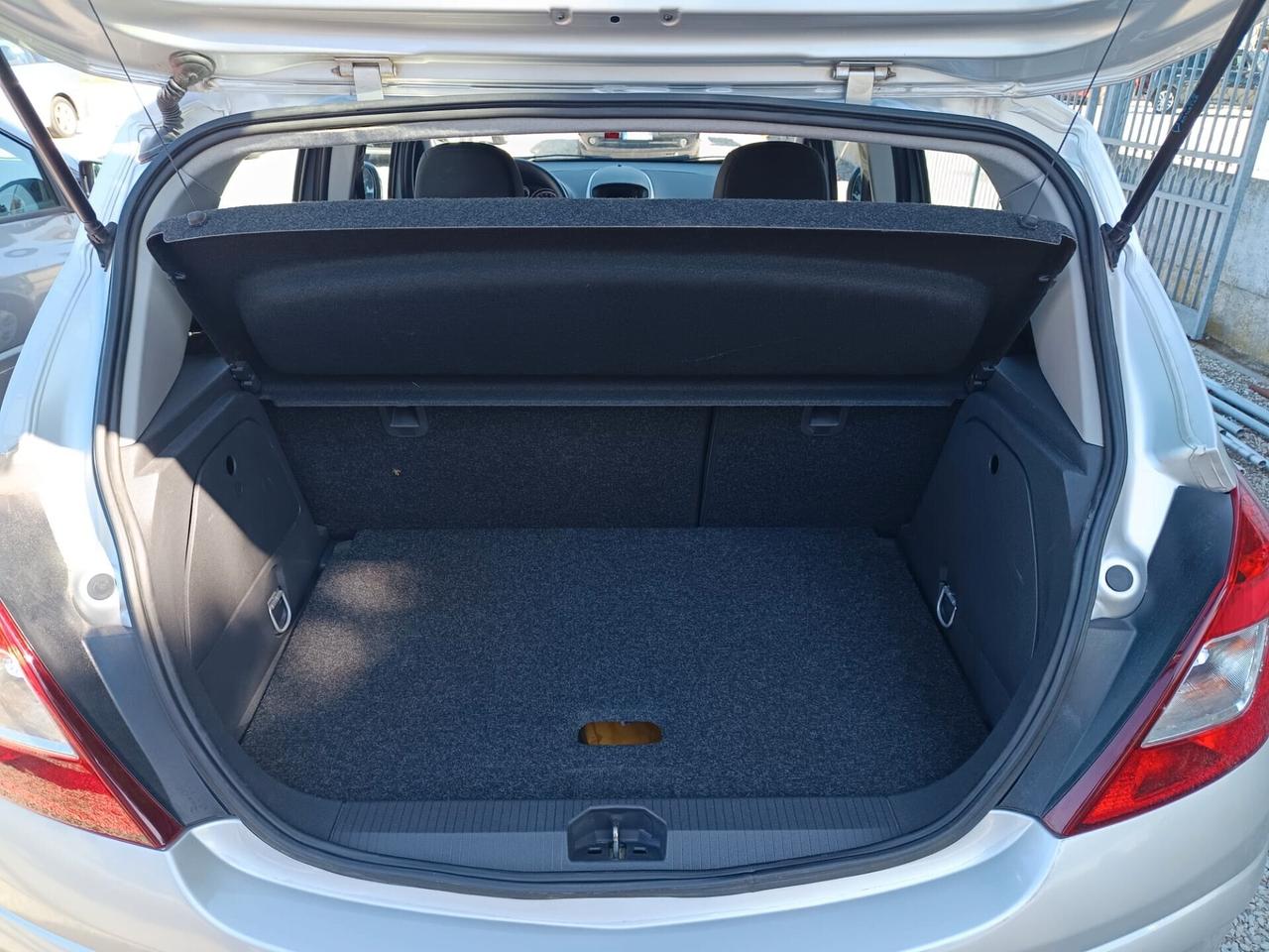 Opel Corsa 1.2 5 porte Enjoy Tua a 98€/ Mese