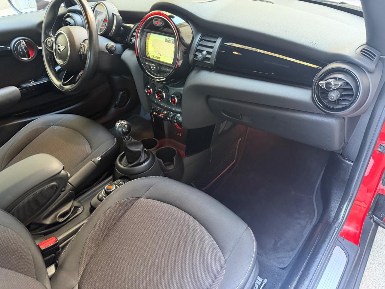 Mini 1.5 Cooper D Business