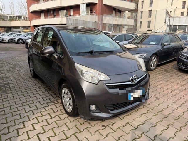 TOYOTA Verso-S 1.3 MT Active