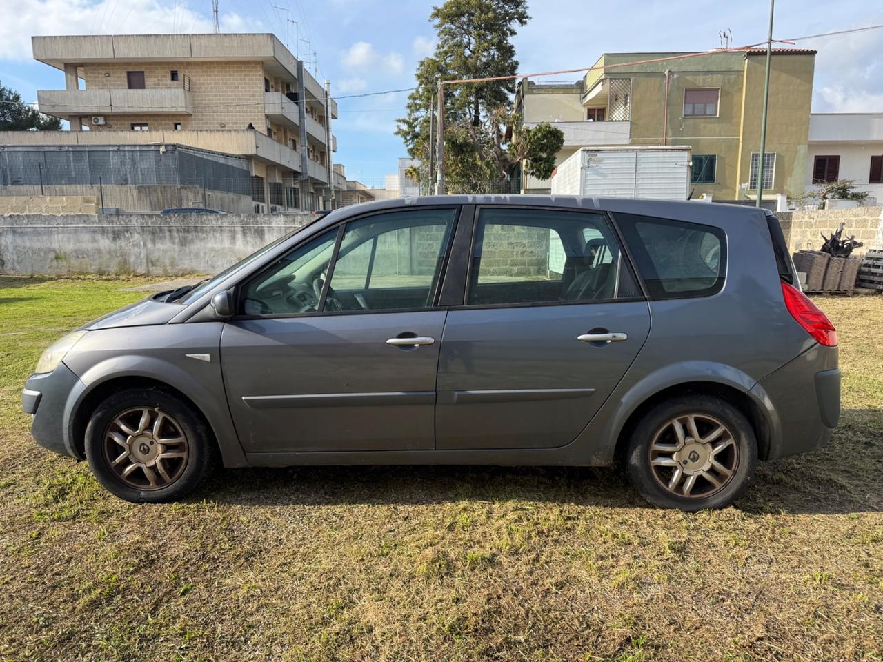 Renault Scenic Scénic 1.5 dCi/105CV 7 POSTI
