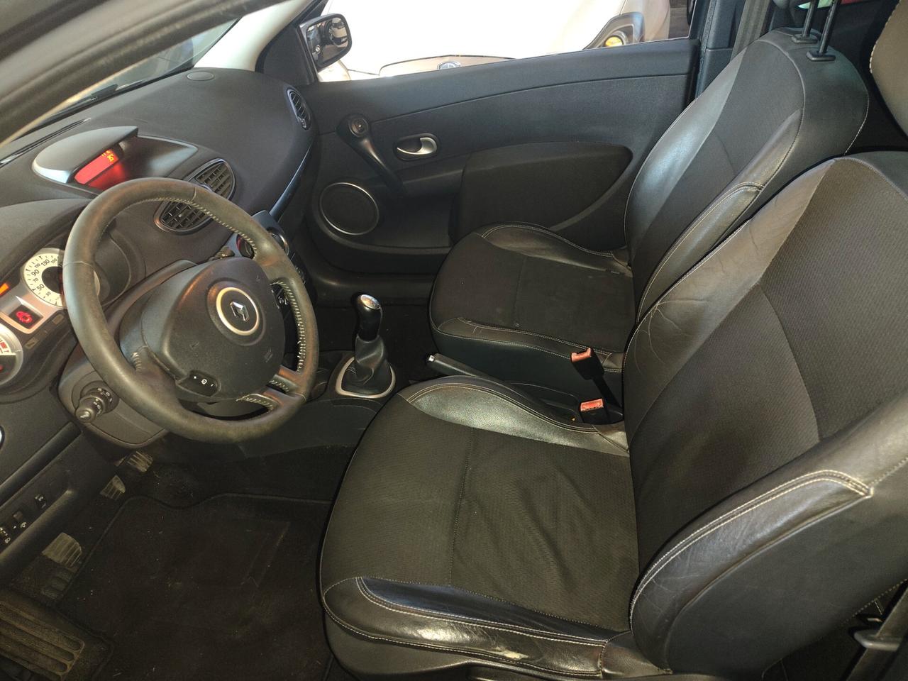 Renault Clio 1.2 16V 3 porte Le Iene