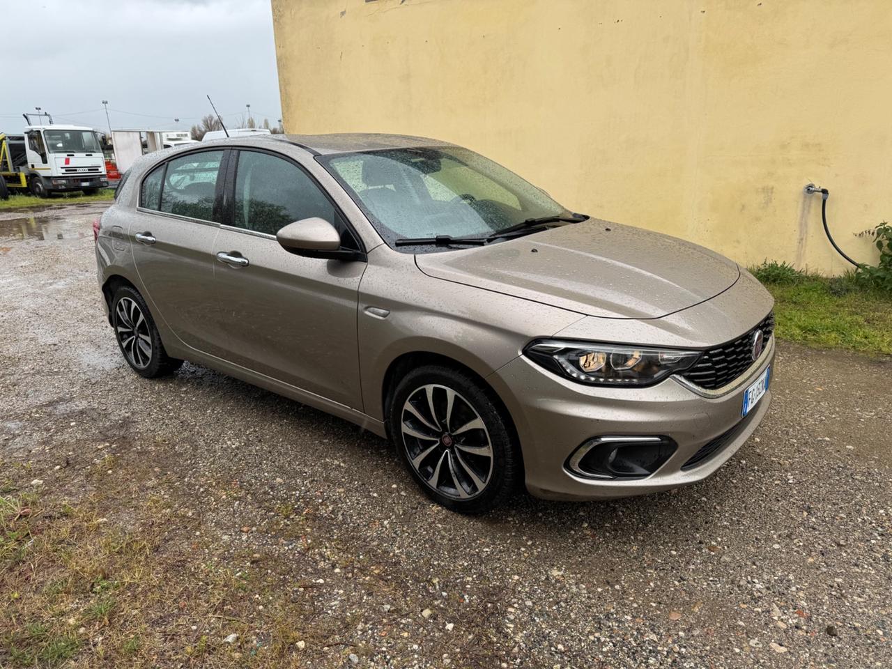 Fiat Tipo 5 porte sw MOTORE CONSUMA OLIO