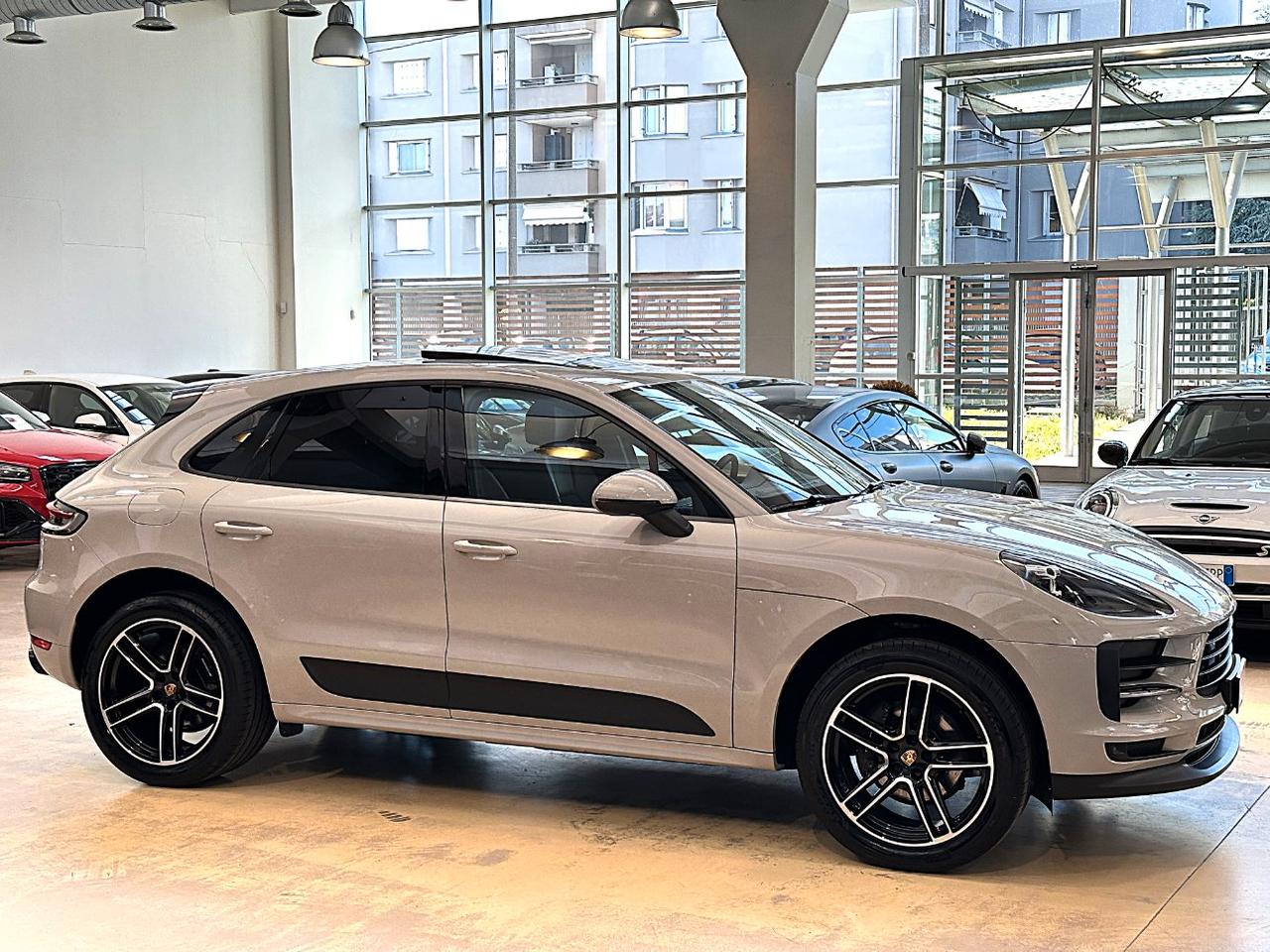 Porsche Macan 2.0 245cv PDK-GESSO-20"-Tetto - Camera - Scarichi