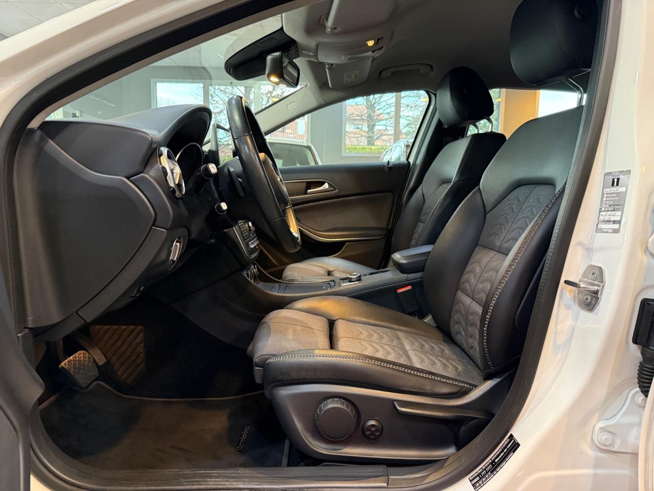 Mercedes-benz GLA 200 d Sport auto !!