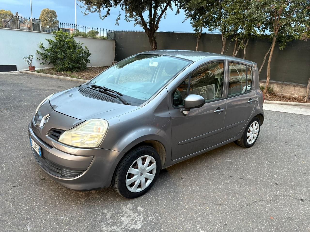 Renault Modus 1.2 75cv Distribuzione fatta Euro 5