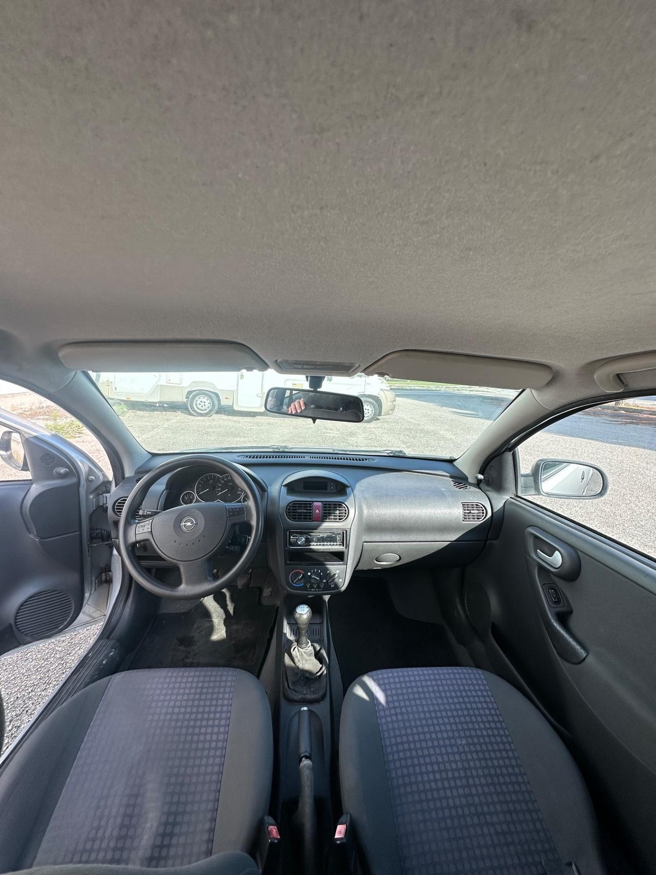 Opel Corsa 1000 benzina 2003 115.000km