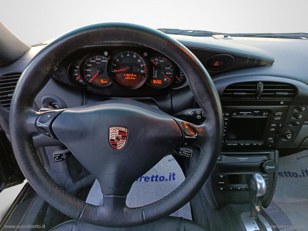 PORSCHE 911 Carrera 4S Coupé