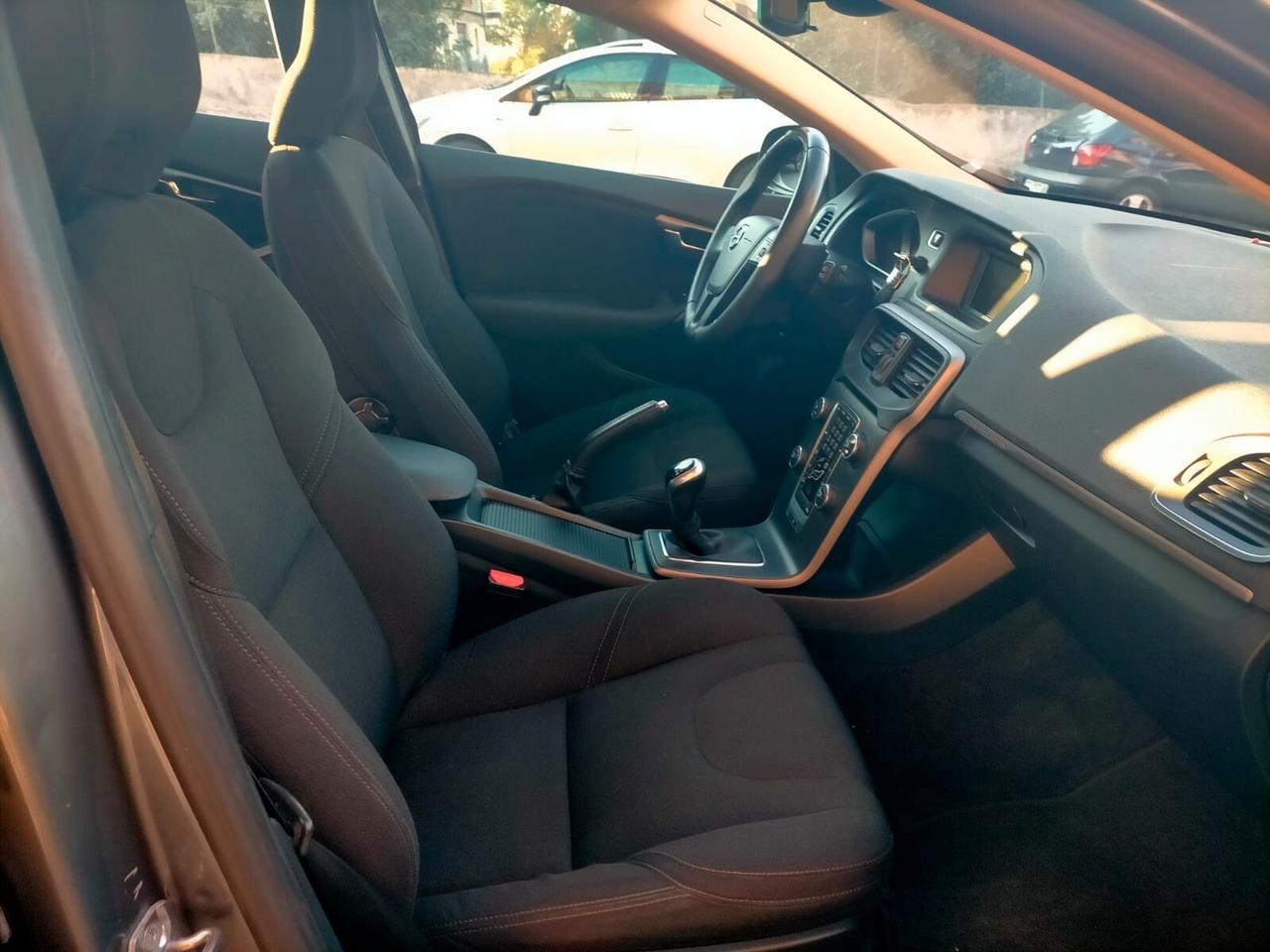 Volvo V40 Cross Country D2 Style Plus