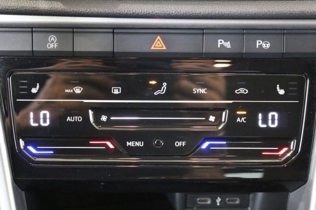 VOLKSWAGEN T-Roc 1.5 TSI ACT DSG Life