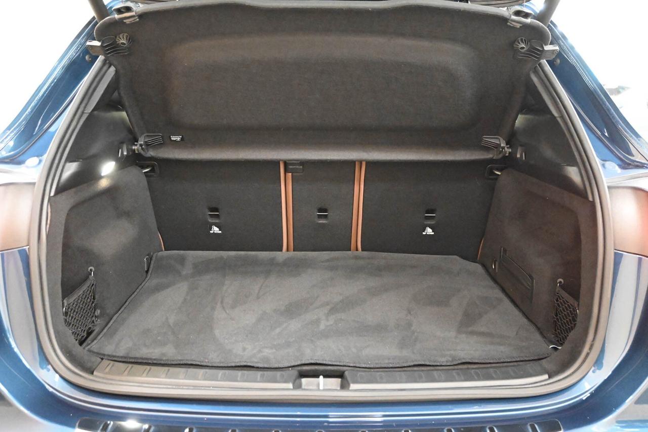 MERCEDES GLA (X156) GLA 200 d Automati...