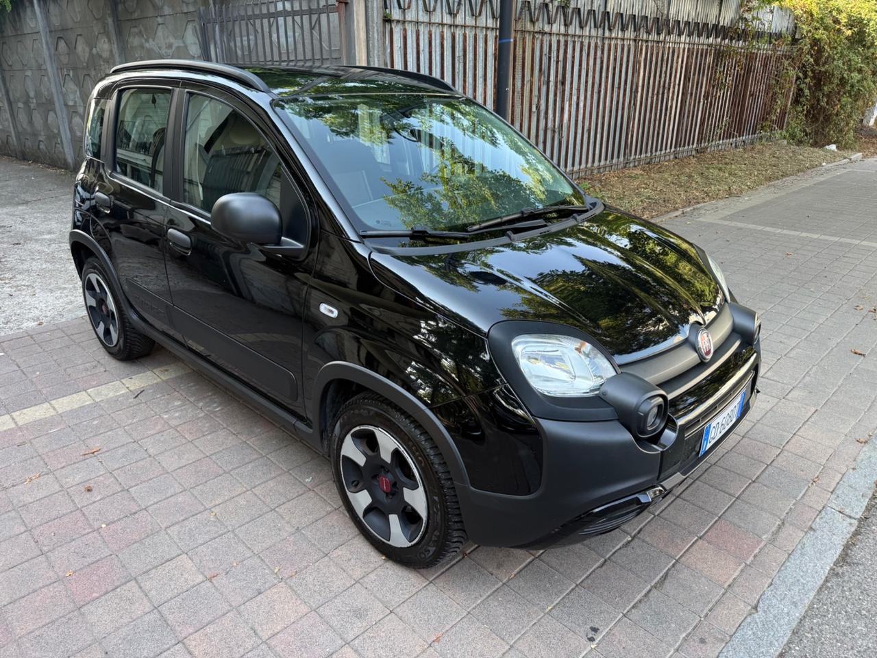 Fiat Panda Cross 1.0 FireFly S&S Hybrid