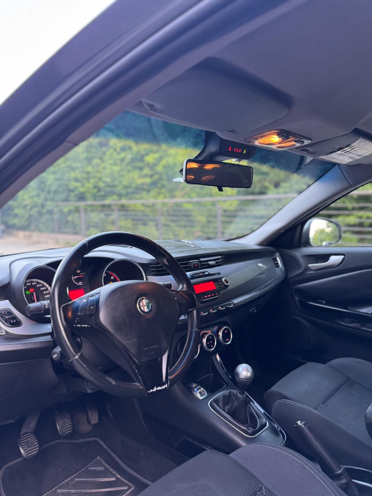 Alfa Romeo Giulietta 2.0 JTDm-2 140 CV Distinctive