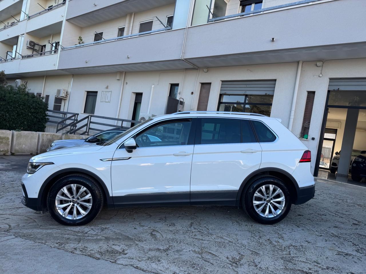Vw Tiguan 2.0 TDI DSG - NEW MODEL - 2023
