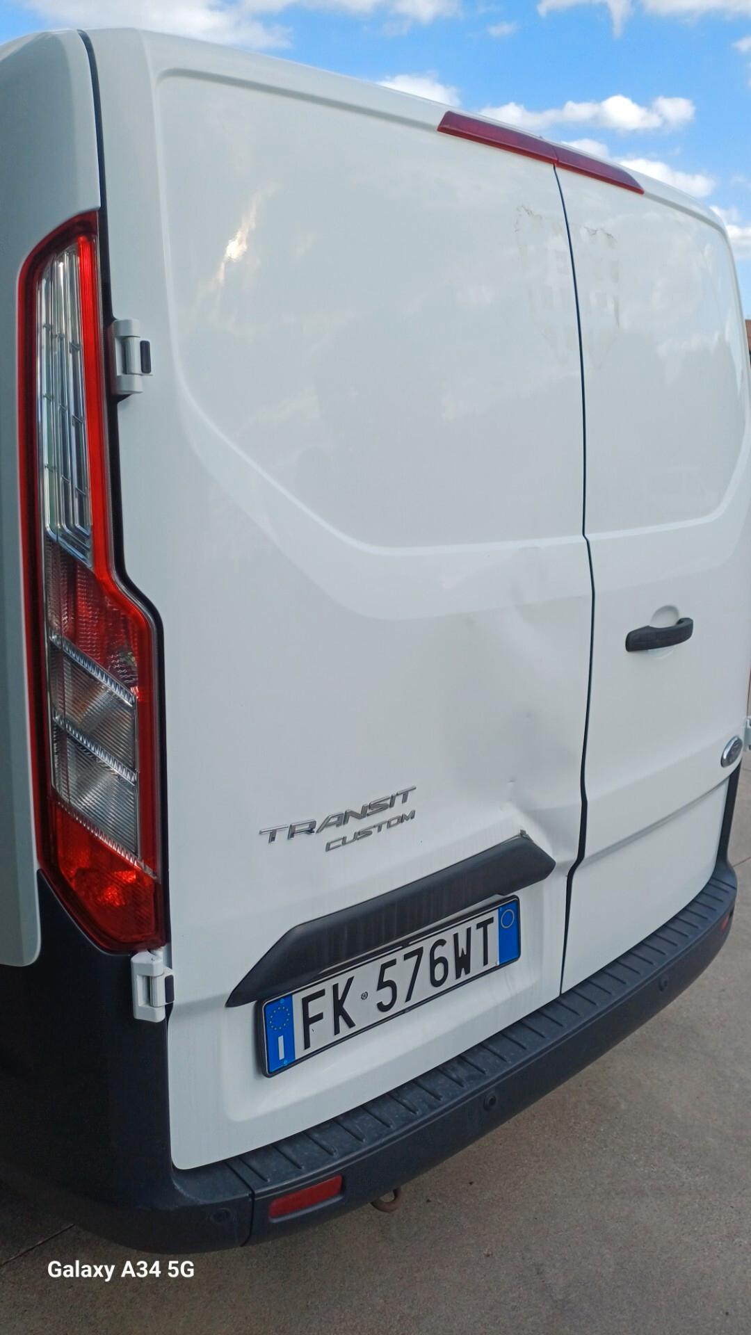 Ford Transit Custom 270 2.0 TDCi 130 Furgone EURO6 da Privato
