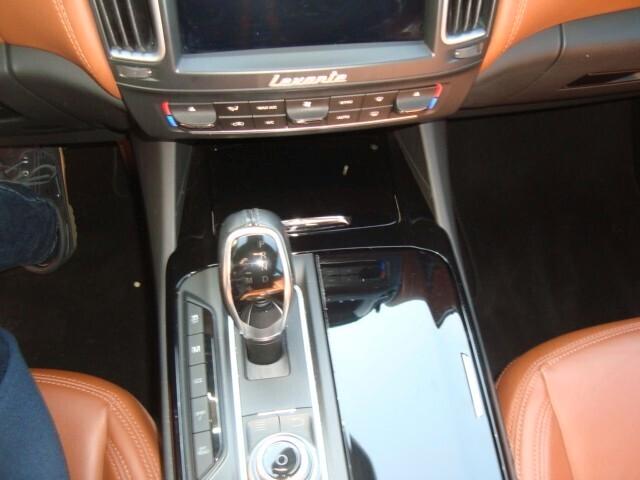 Maserati Levante V6 Diesel 275 CV AWD