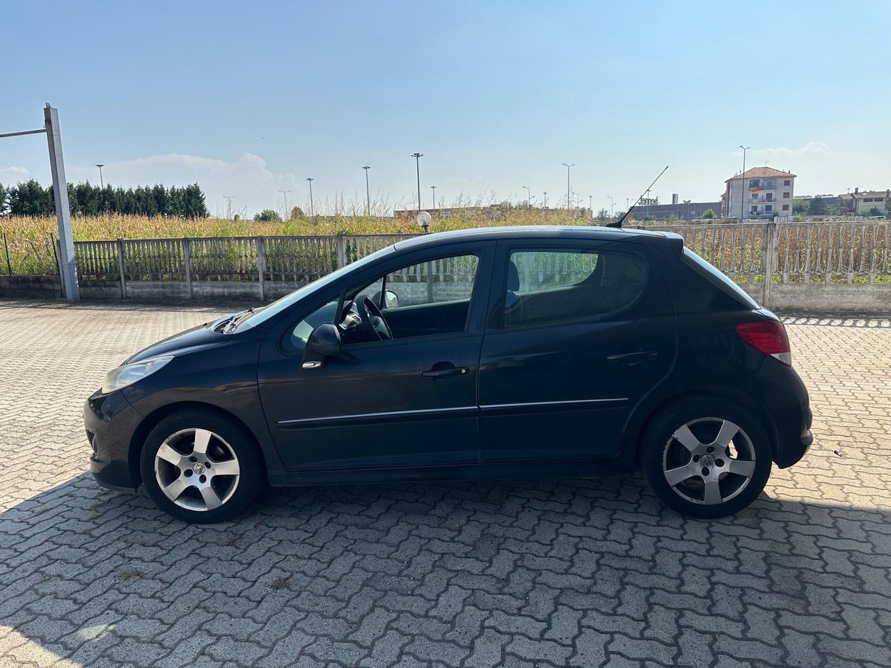 Peugeot 207 1.4 HDi 70CV 3p. X Line