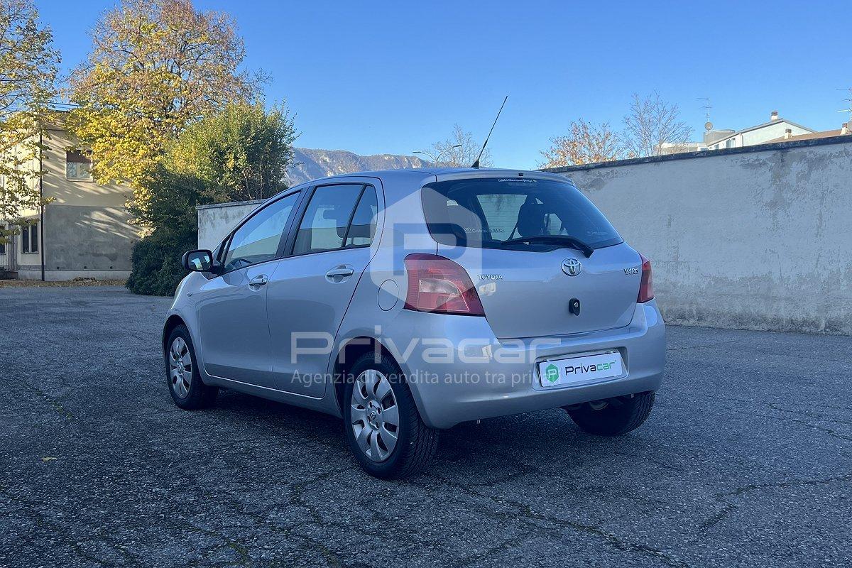 TOYOTA Yaris 1.0 5 porte Sol