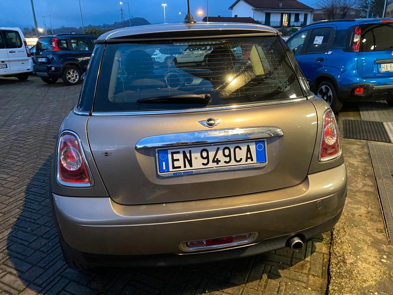 Mini 1.6 16V One (55kW)