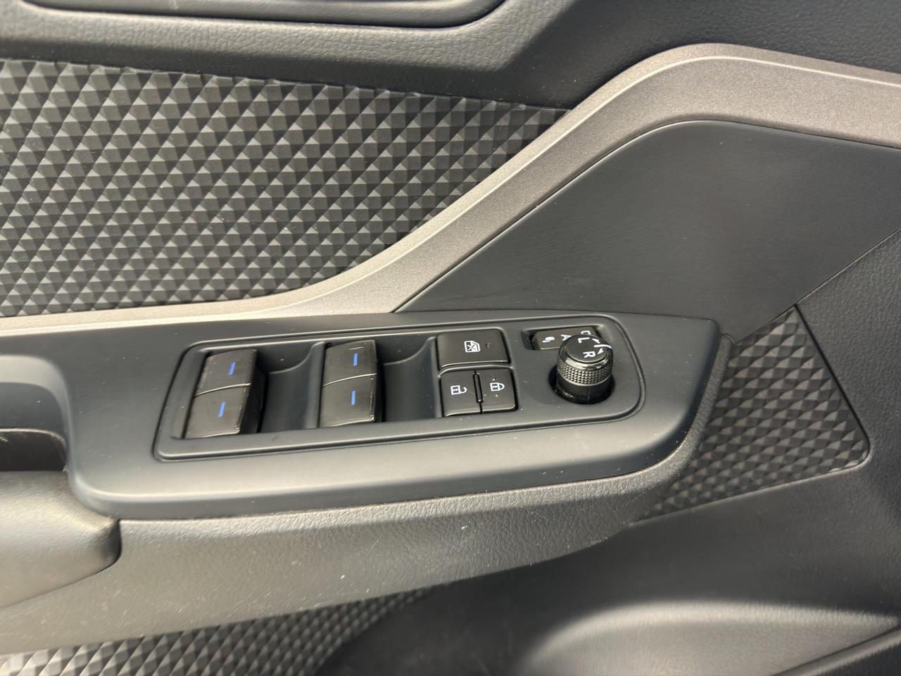 Toyota C-HR 1.8h Business e-cvt