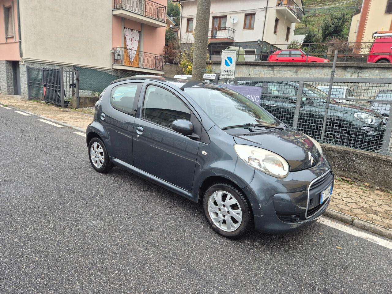 Citroen C1 1.0 5 porte Accessorize neopatentati 2012