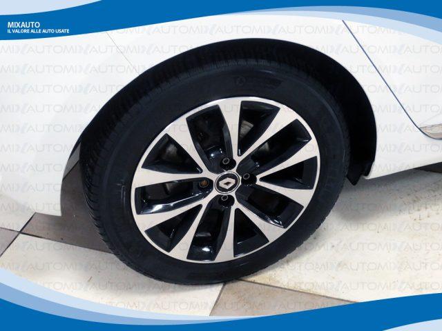 RENAULT Clio 1.6 eTech Hybrid 140cv Intens AUT EU6