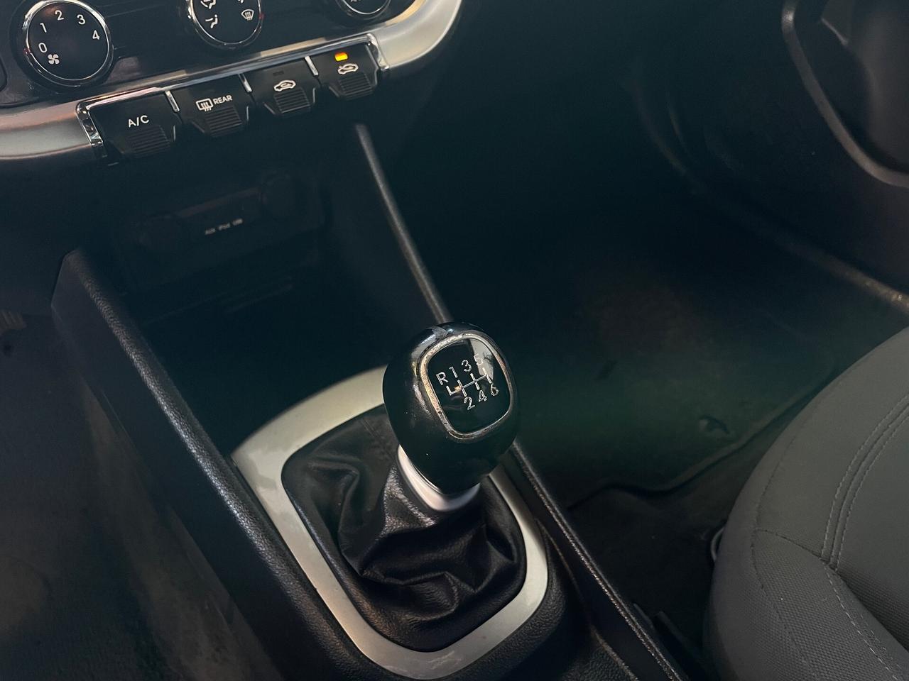 Kia Rio 1.1 CRDi 5 porte Neopatentati Diesel