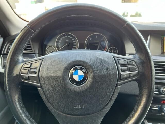 BMW Serie 5 525d xDrive Touring del 2015, con 218