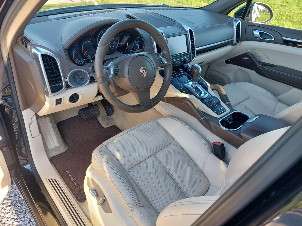 Porsche Cayenne 3.0 Diesel sport tetto apribile
