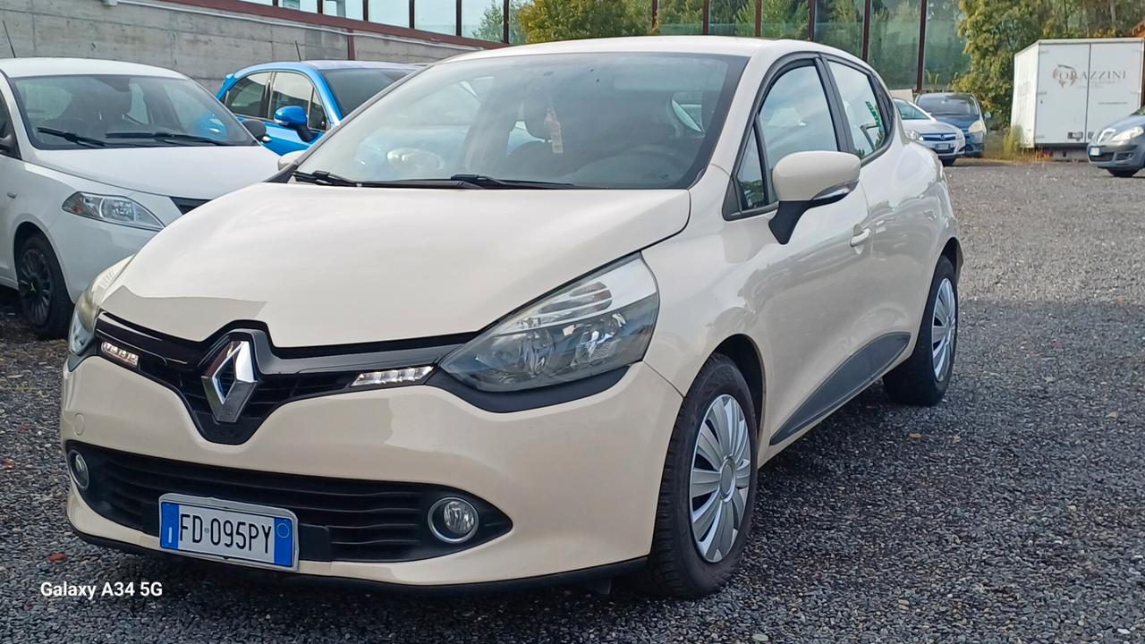 Renault Clio 1.2 75CV 5 porte Intens
