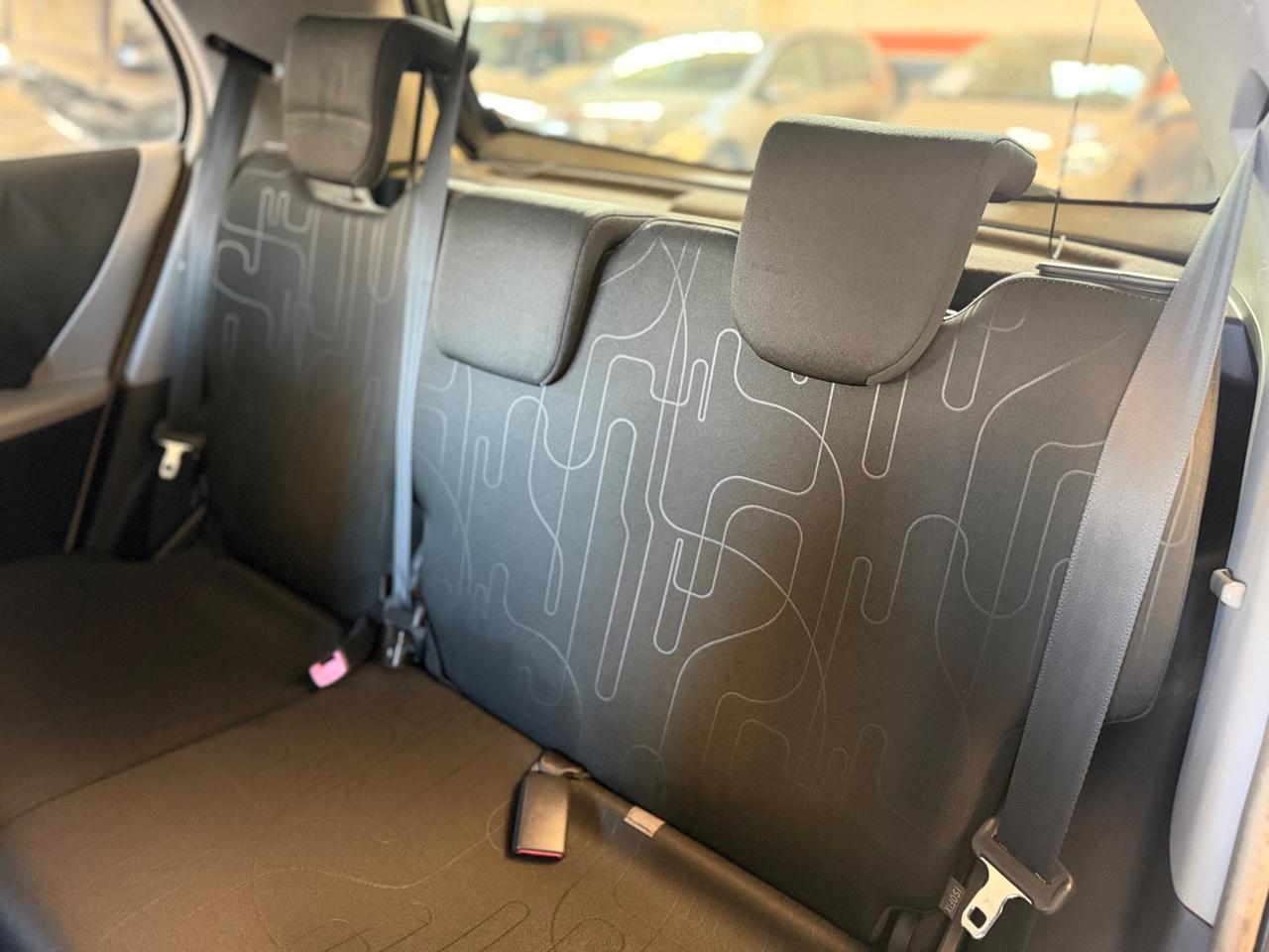 Toyota Yaris 1.0 5 porte Now NEOPATENTATI