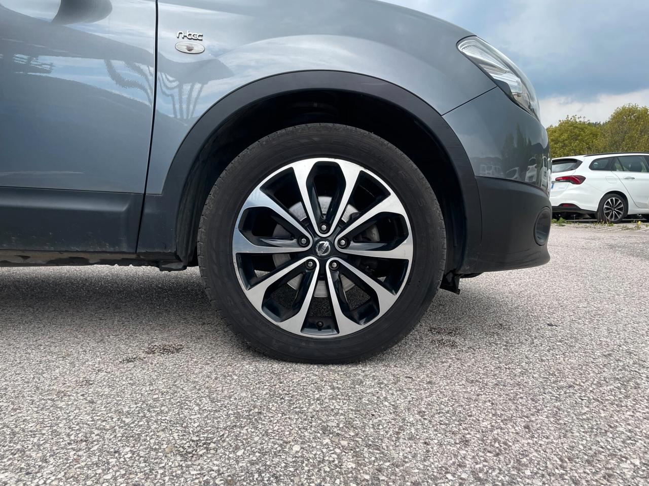 Nissan Qashqai 4x4 2.0 dCi DPF n-tec