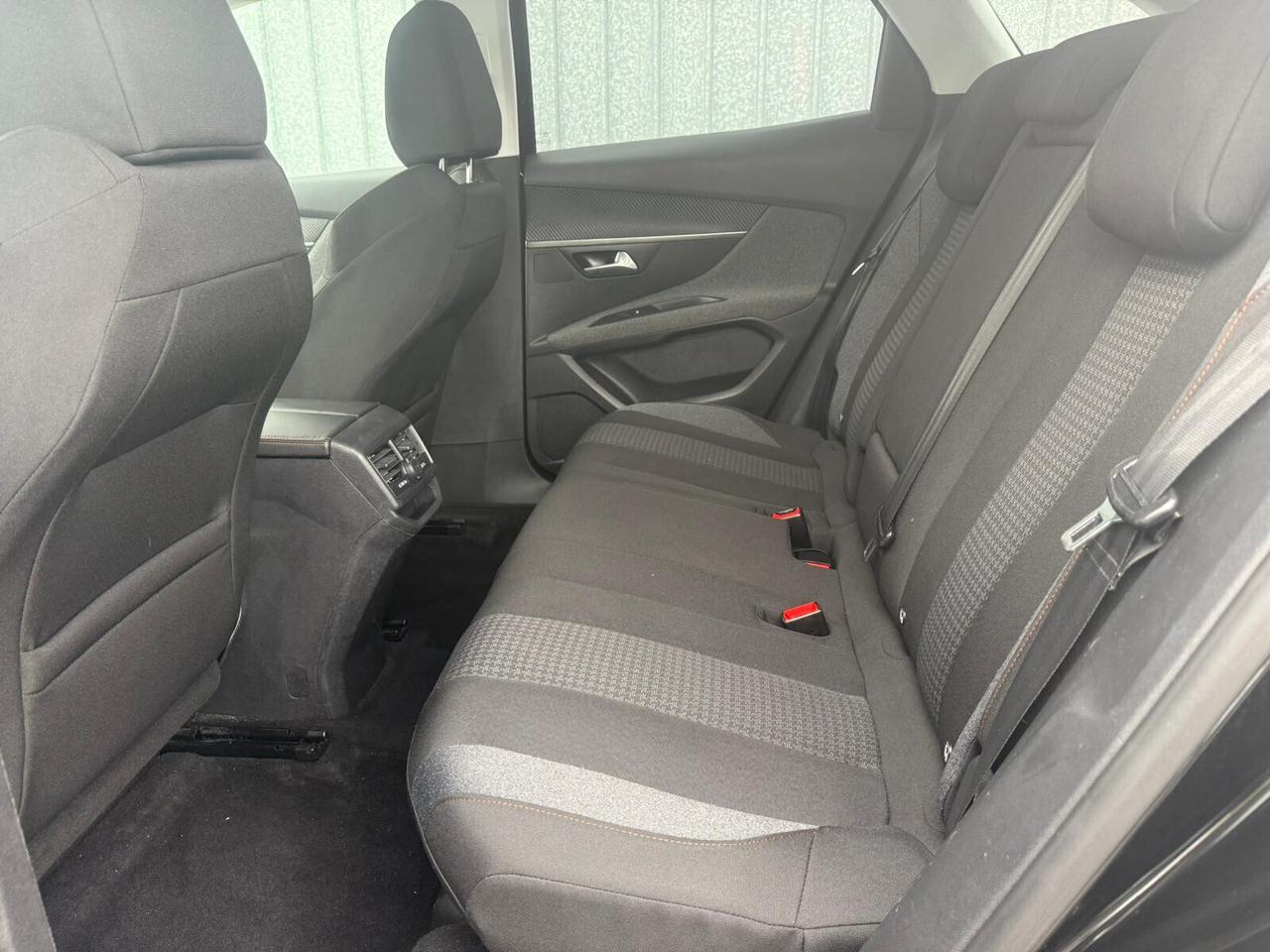 Peugeot 3008 cc1.6HDI 120CV MANUALE