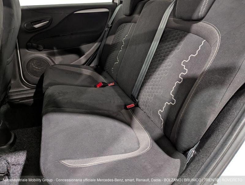 FIAT Punto 1.3 MJT 75 CV 5 PORTE LOUNGE ''NEOPATENTATI'' - DRIVE+ OUTLET