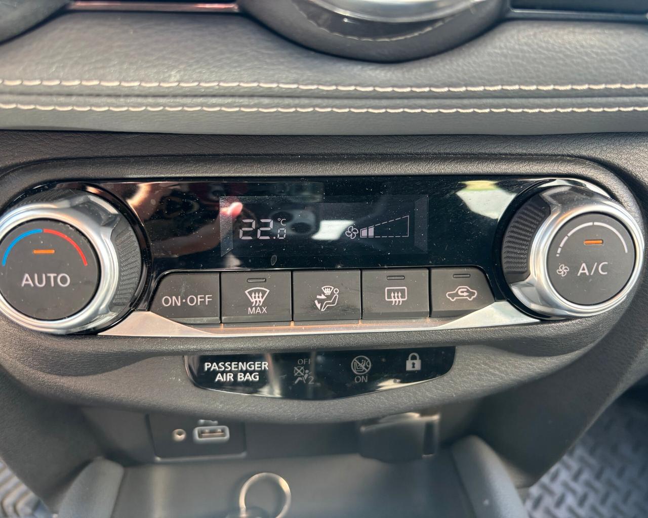 Nissan Juke 1.0 DIG-T 114 CV DCT N-Connecta