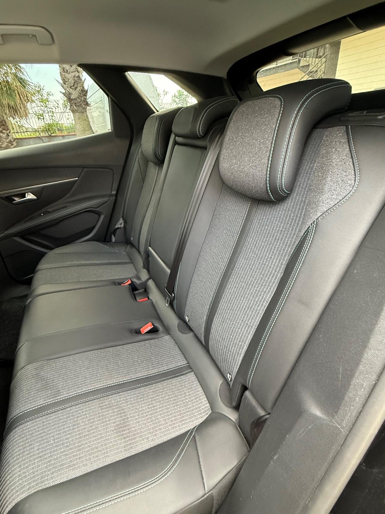 Peugeot 3008 BlueHDi 130 S&S Allure