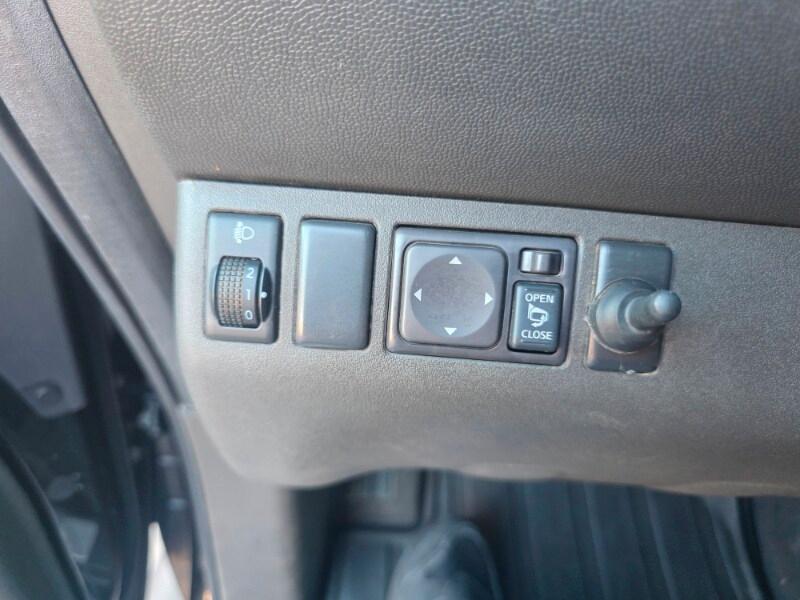 NISSAN Navara 2ª serie Navara 3.0 dCi 4 porte ...