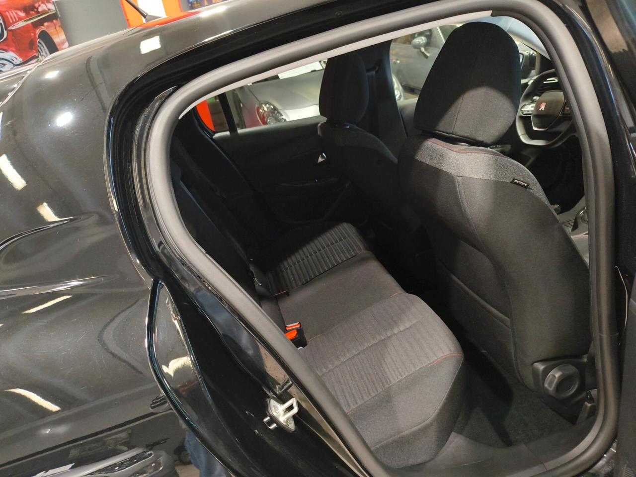 Peugeot 208 PureTech 100 Stop&Start 5 porte GT 15.000 KM
