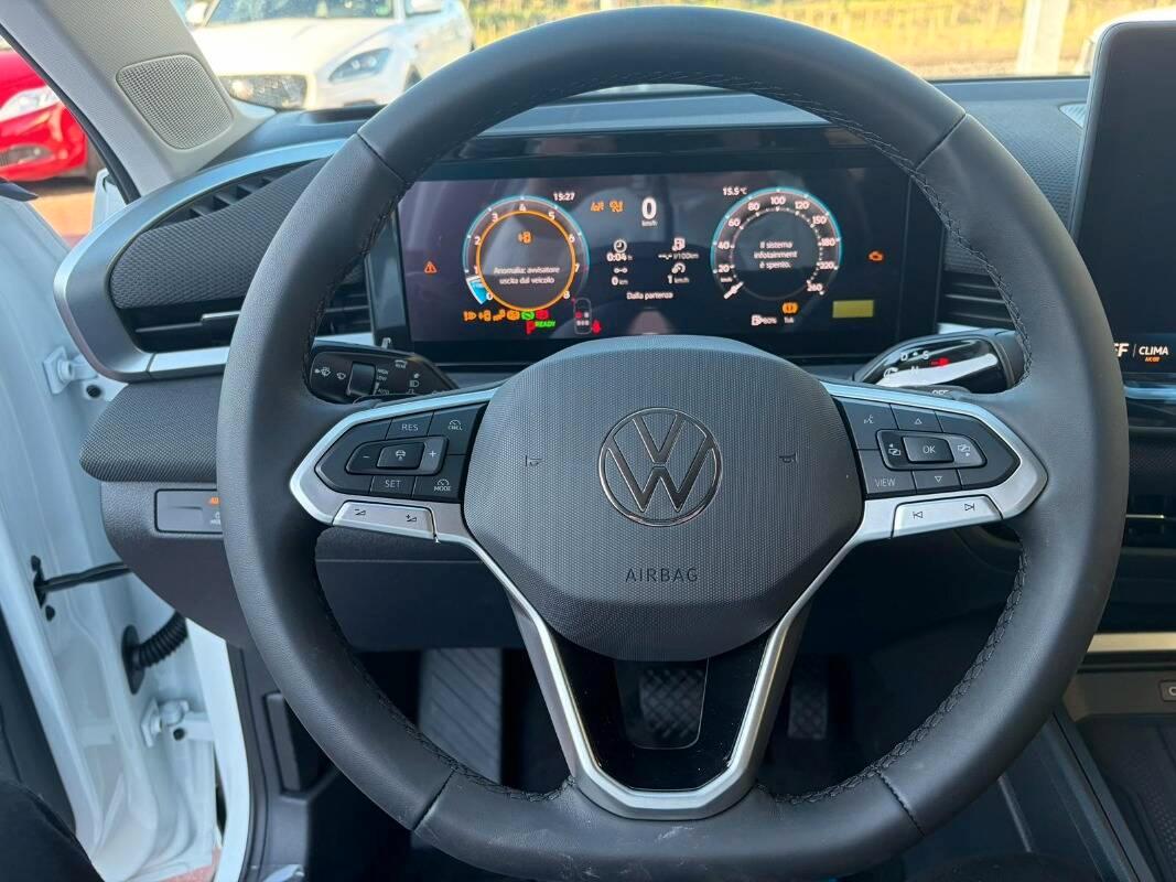 Volkswagen T-Roc 1.5 etsi Life 115cv dsg